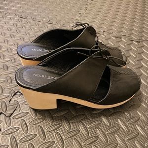 Kelsi Dagger Brooklyn black leather clog